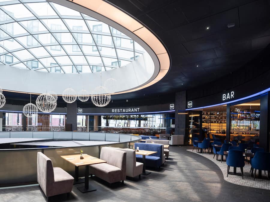 Aperto a colazione, pranzo e cena