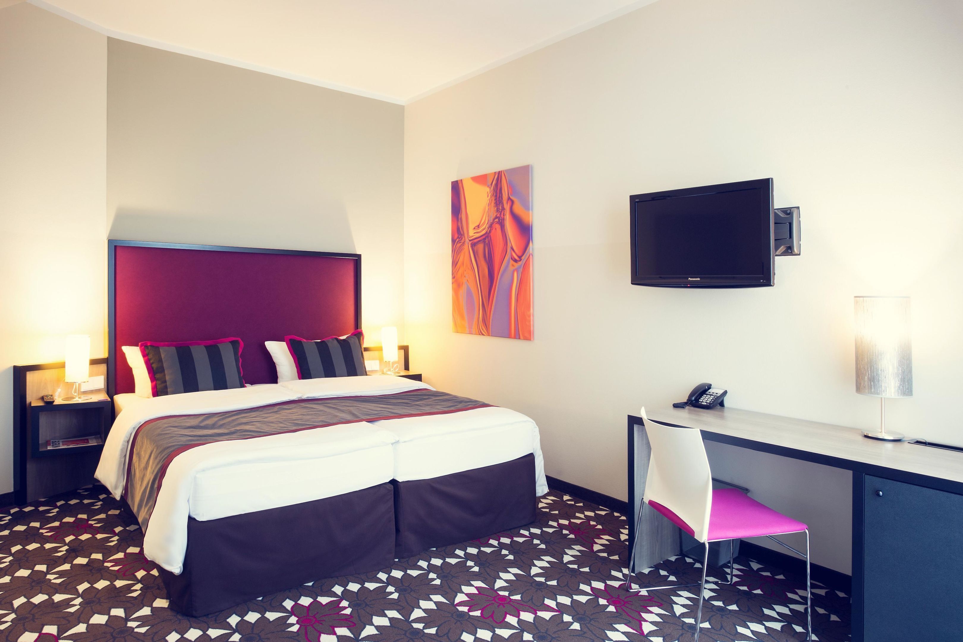 Standard-Doppelzimmer | Allergikerbettwaren, Zimmersafe, individuell dekoriert