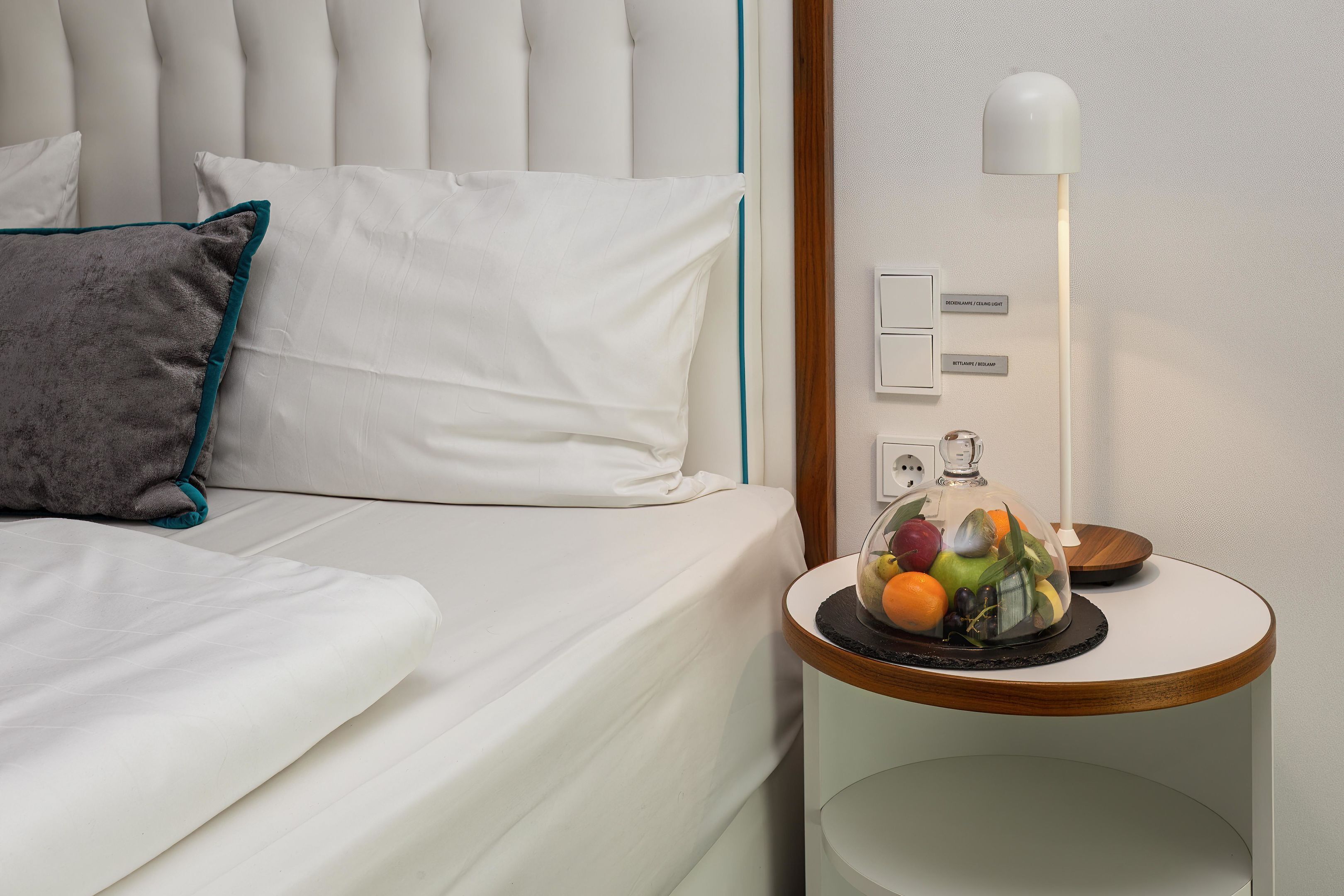 Deluxe-Suite | Allergikerbettwaren, Zimmersafe, individuell dekoriert