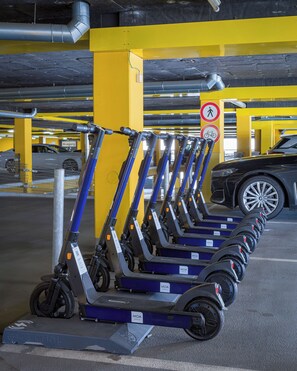 Self parking (EUR 20 per day)