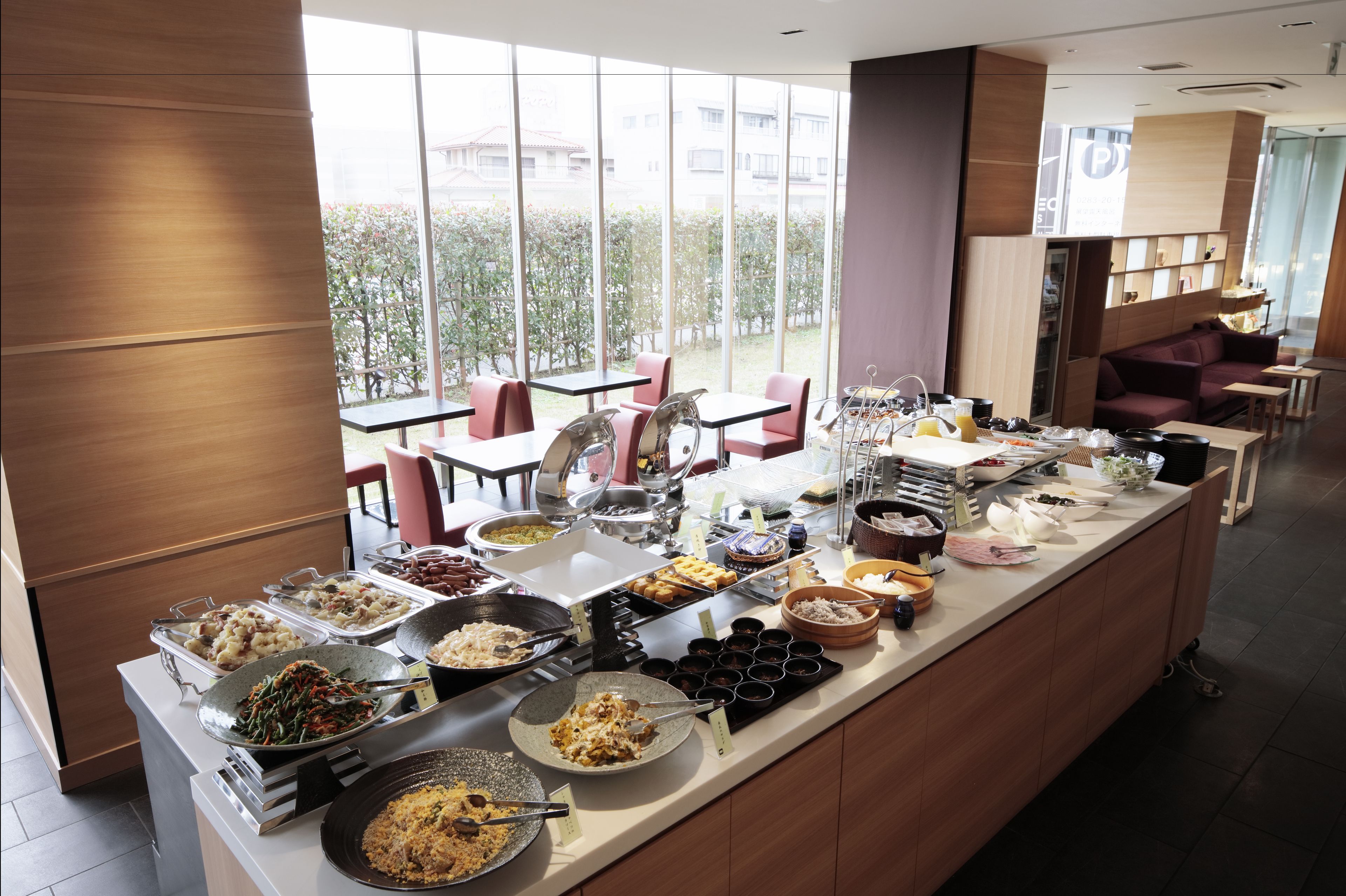 daily buffet breakfast for a fee