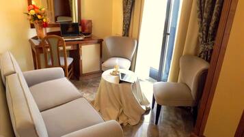 LCD-Fernseher, Pay-TV