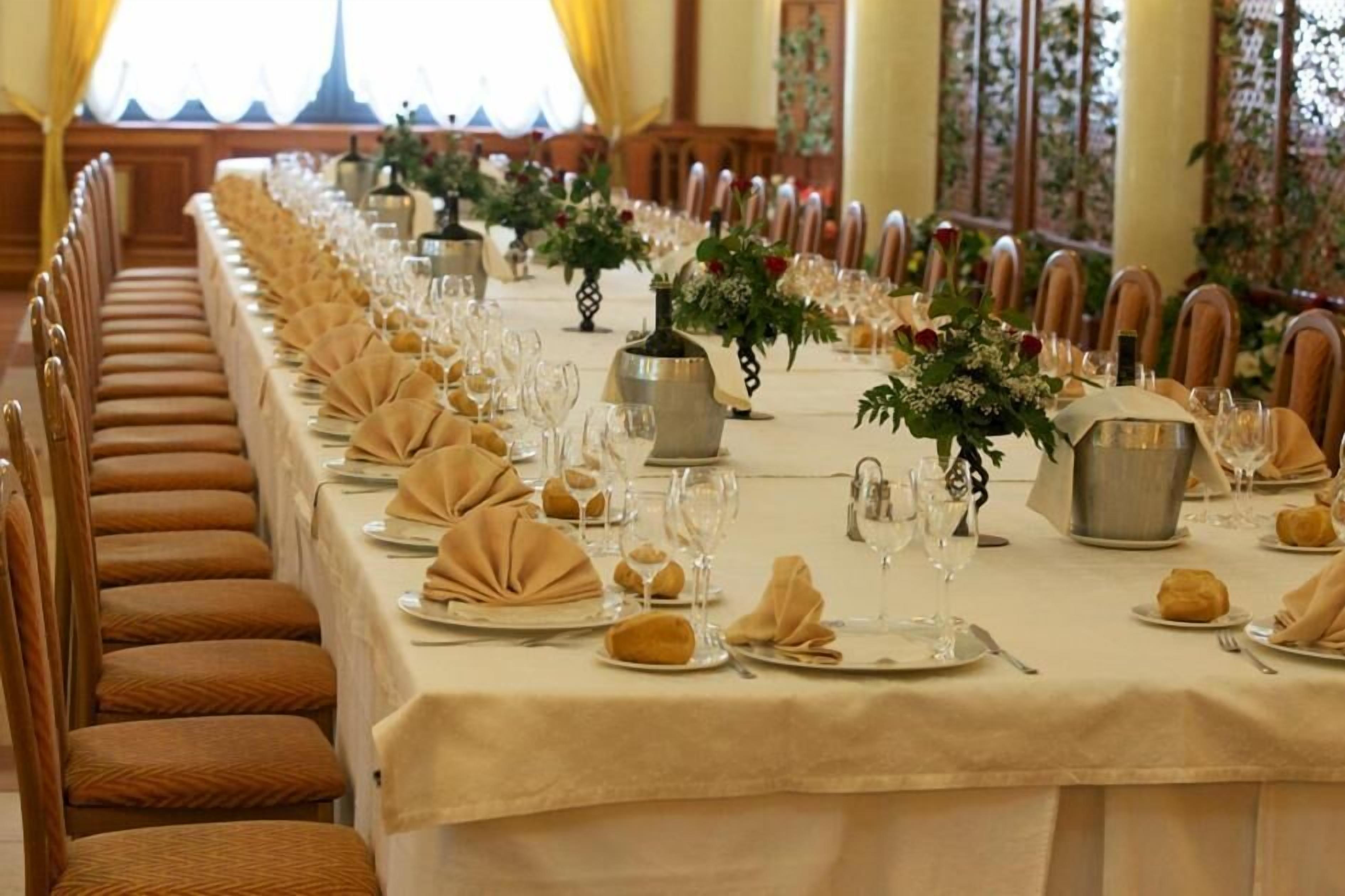banquet hall