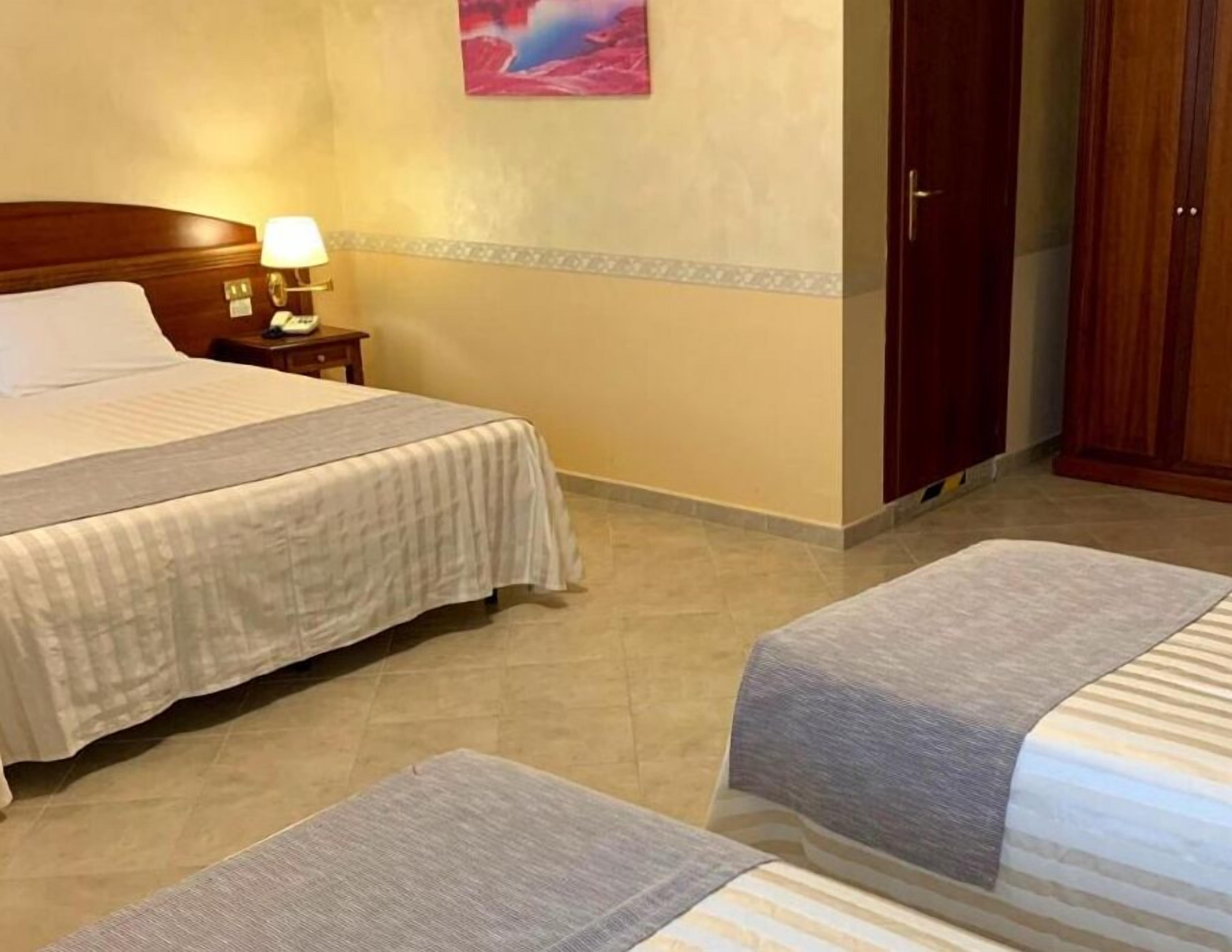 minibar, in-room safe, desk, soundproofing