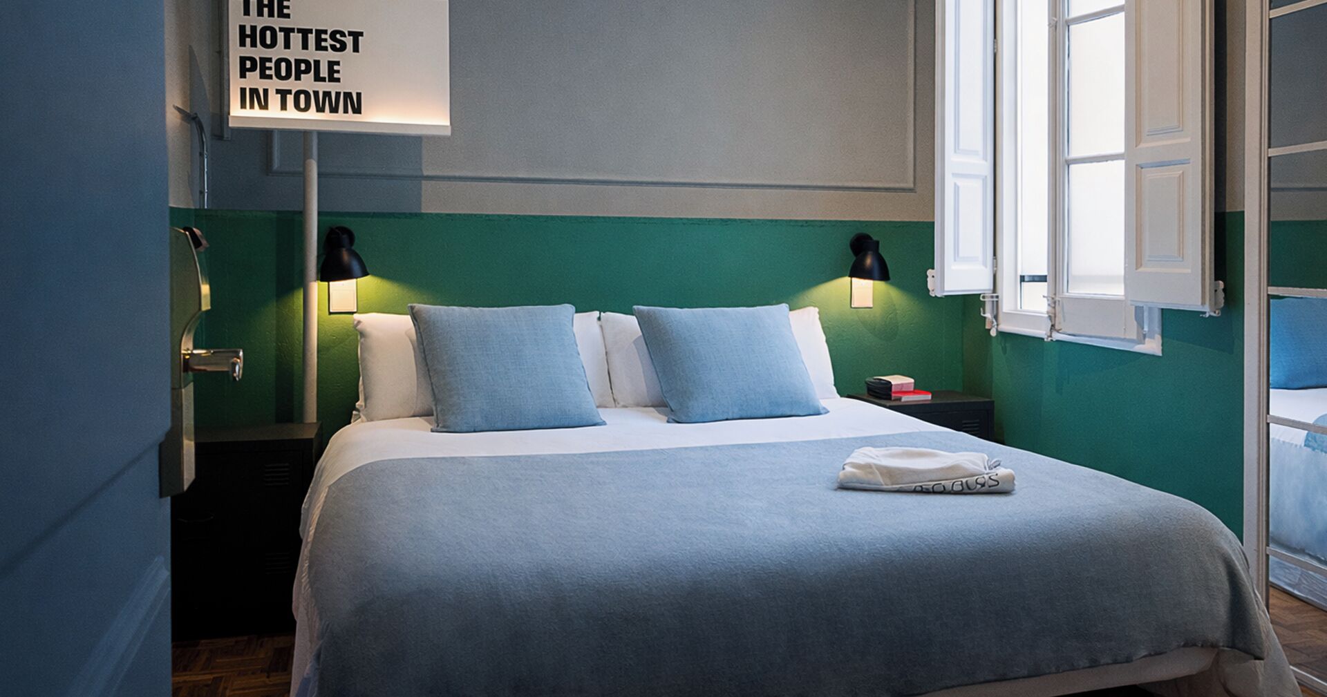 Standaard tweepersoonskamer | Een strijkplank/strijkijzer, gratis wifi, beddengoed