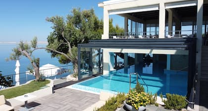 Hotel and Apartments Vila 4m