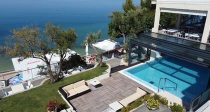 Hotel and Apartments Vila 4m