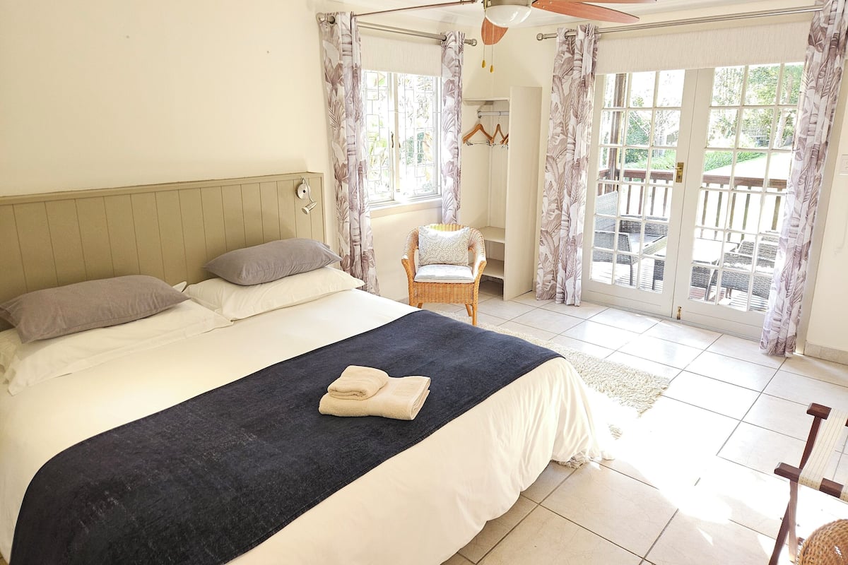Cottage Luxe, côté jardin (Self Catering 2) | Draps en coton égyptien, literie de qualité supérieure