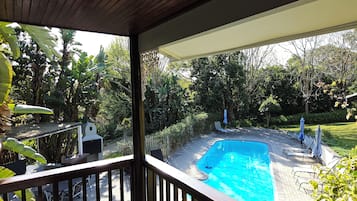 Casa rural de luxe, zona enjardinada (Self Catering 2) | Terrassa o pati