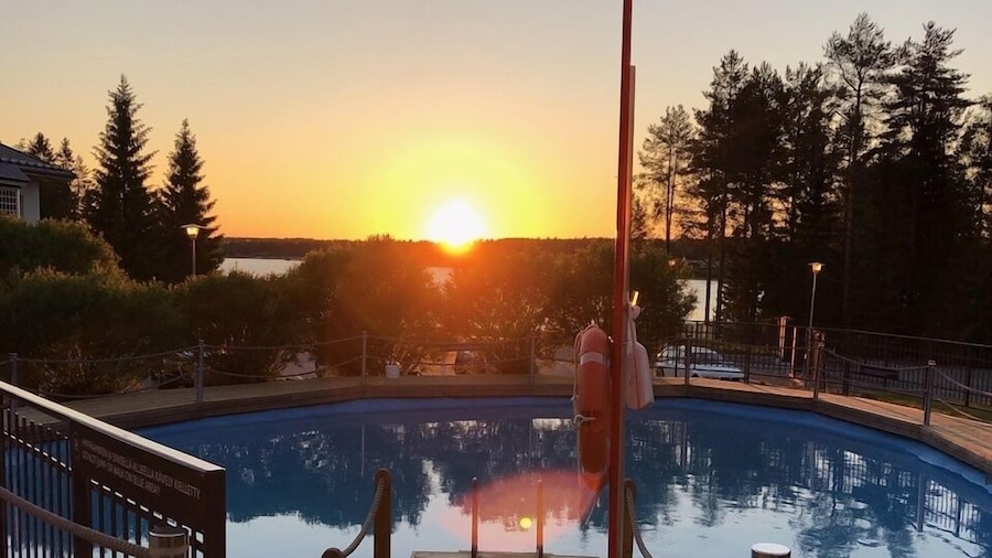 Hotel Aateli Lakeside