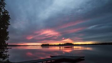 Yksityinen ranta, aurinkotuoleja