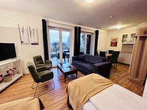 標準公寓, 2 間臥室 | 高級寢具、獨特裝潢、布置獨特、書桌