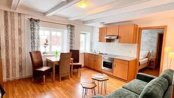 Standard-Apartment, 1 Schlafzimmer | Hochwertige Bettwaren, individuell dekoriert, individuell eingerichtet