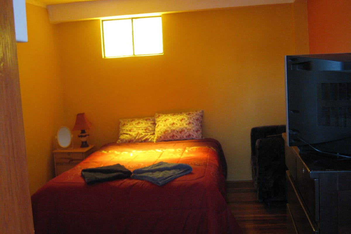Select Comfort beds, desk, laptop workspace, free WiFi