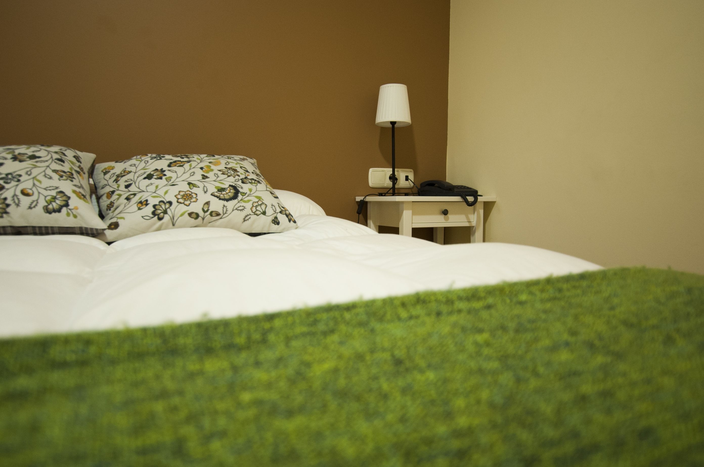 double room | desk, iron/ironing board, rollaway beds, free wifi