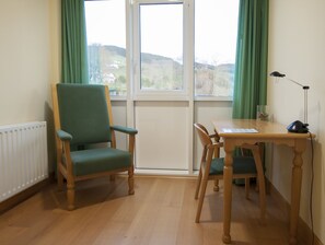 Single Room | Room amenity