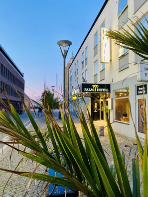Front of property - Palm Tree Hotel, Best Western Signature Collection (Trelleborg)