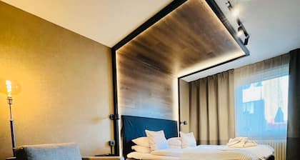 Palm Tree Hotel, Best Western Signature Collection
