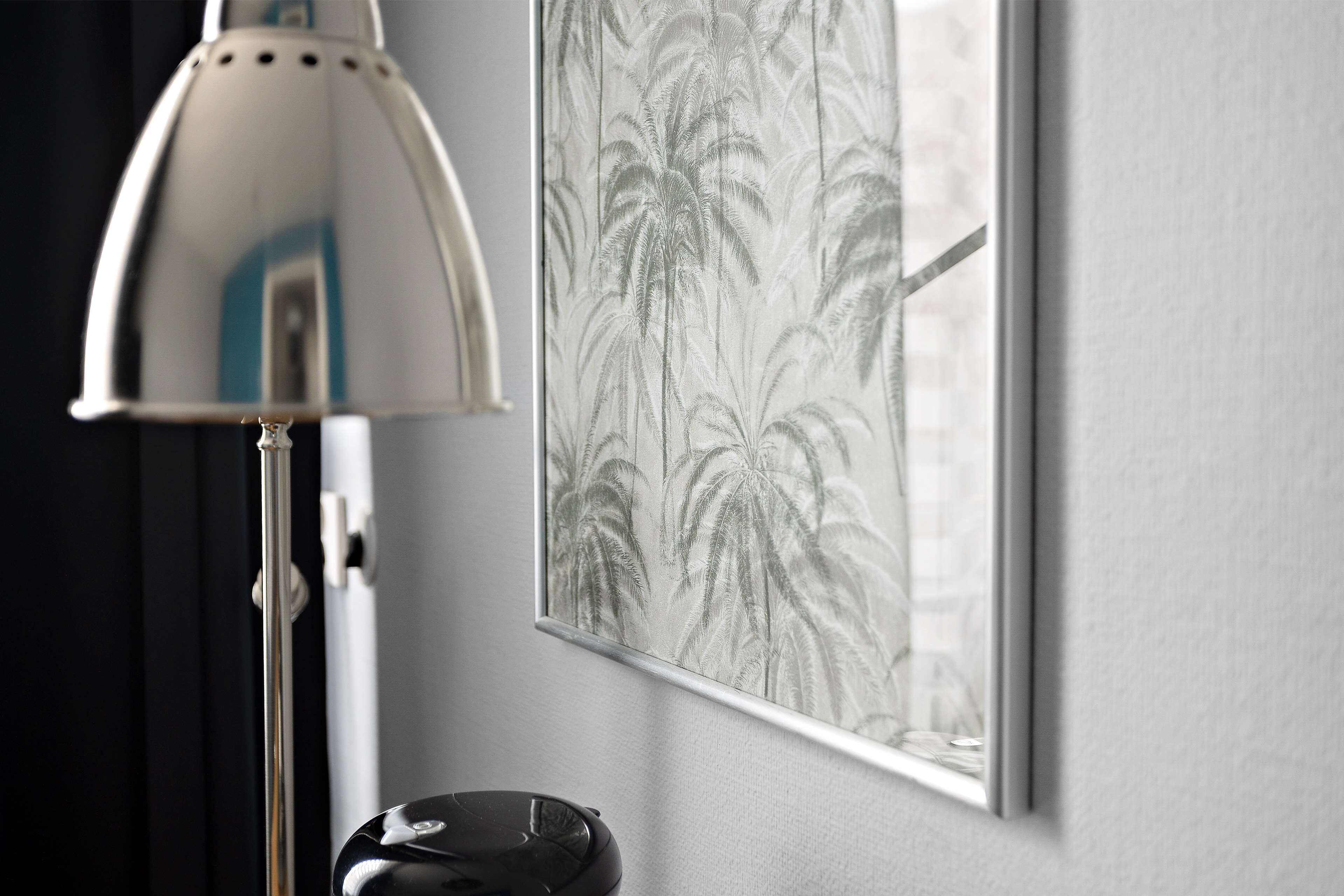 standard room, 1 single bed, non smoking | individually decorated, individually furnished, desk, laptop workspace