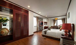 Junior Double Room, City View | Minibar, in-room safe, individually furnished, desk - May De Ville Trendy Hotel & Spa (Hanoi)