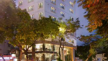 Mặt tiền nơi lưu trú