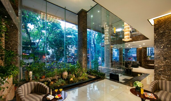 Lobby - May De Ville Trendy Hotel & Spa (Hanoi)