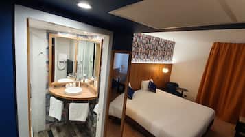 Premium bedding, pillow-top beds, in-room safe, desk