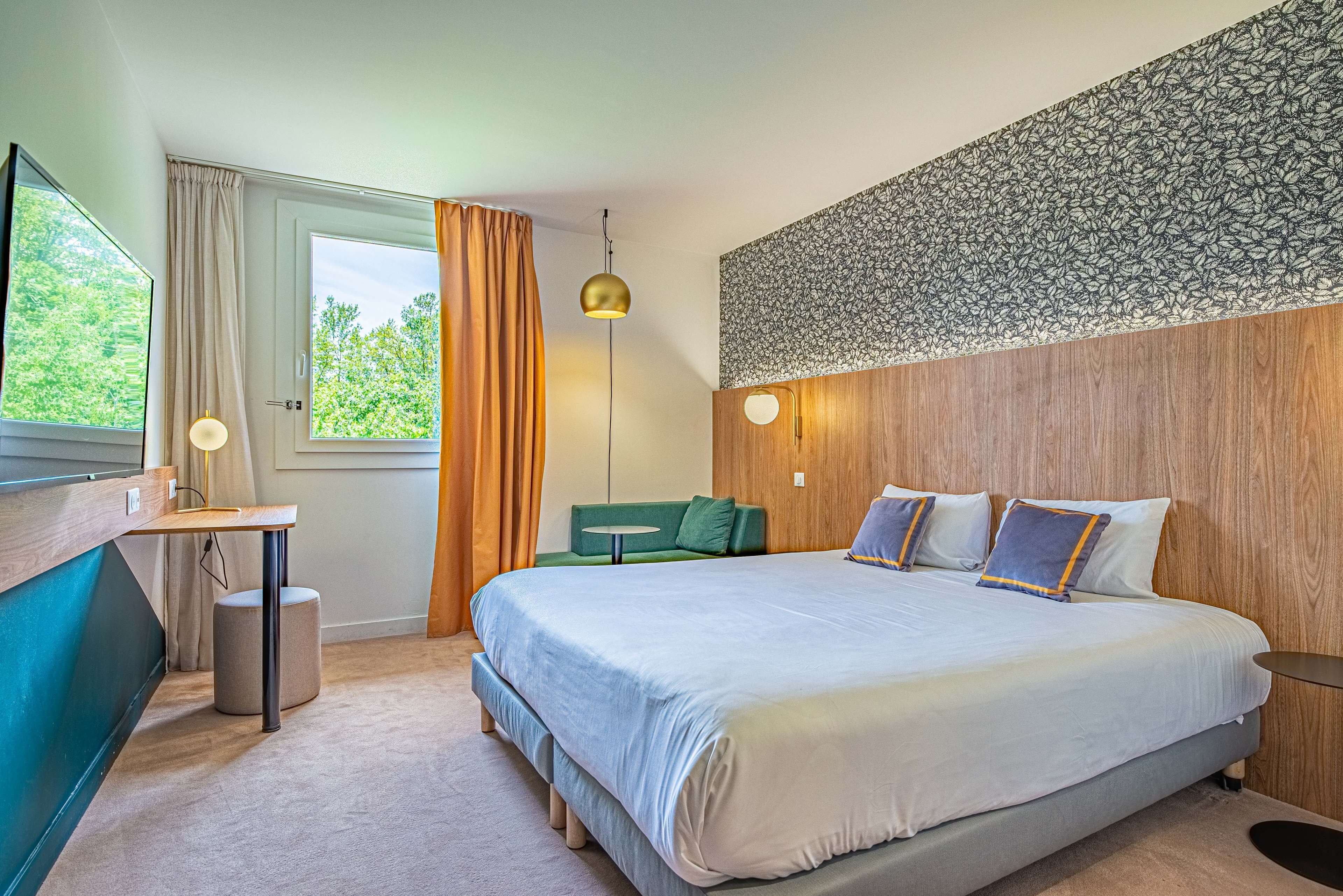 Ropa de cama de alta calidad y colchones con acolchado adicional