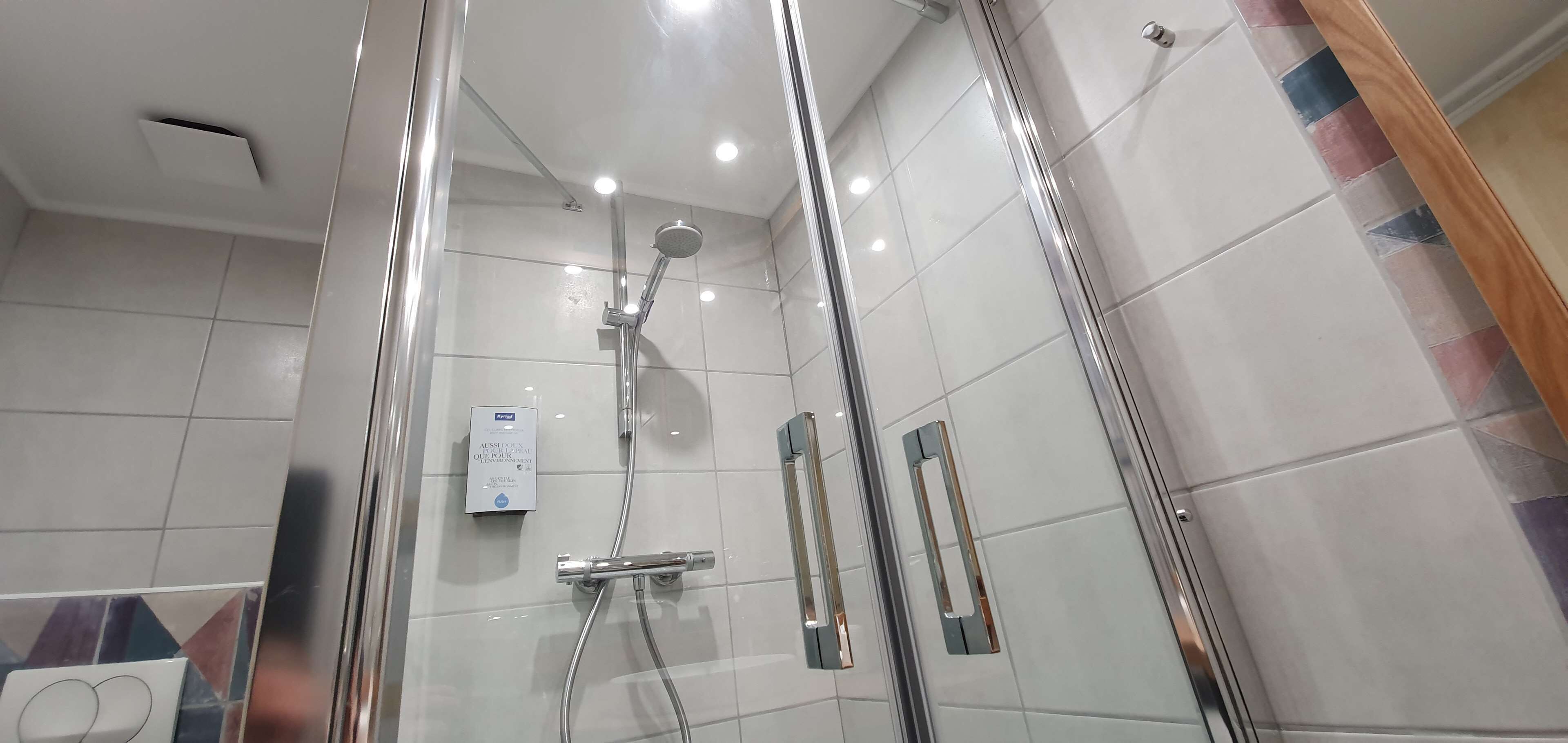 Photo - Kyriad Aix Les Milles - Plan de Campagne