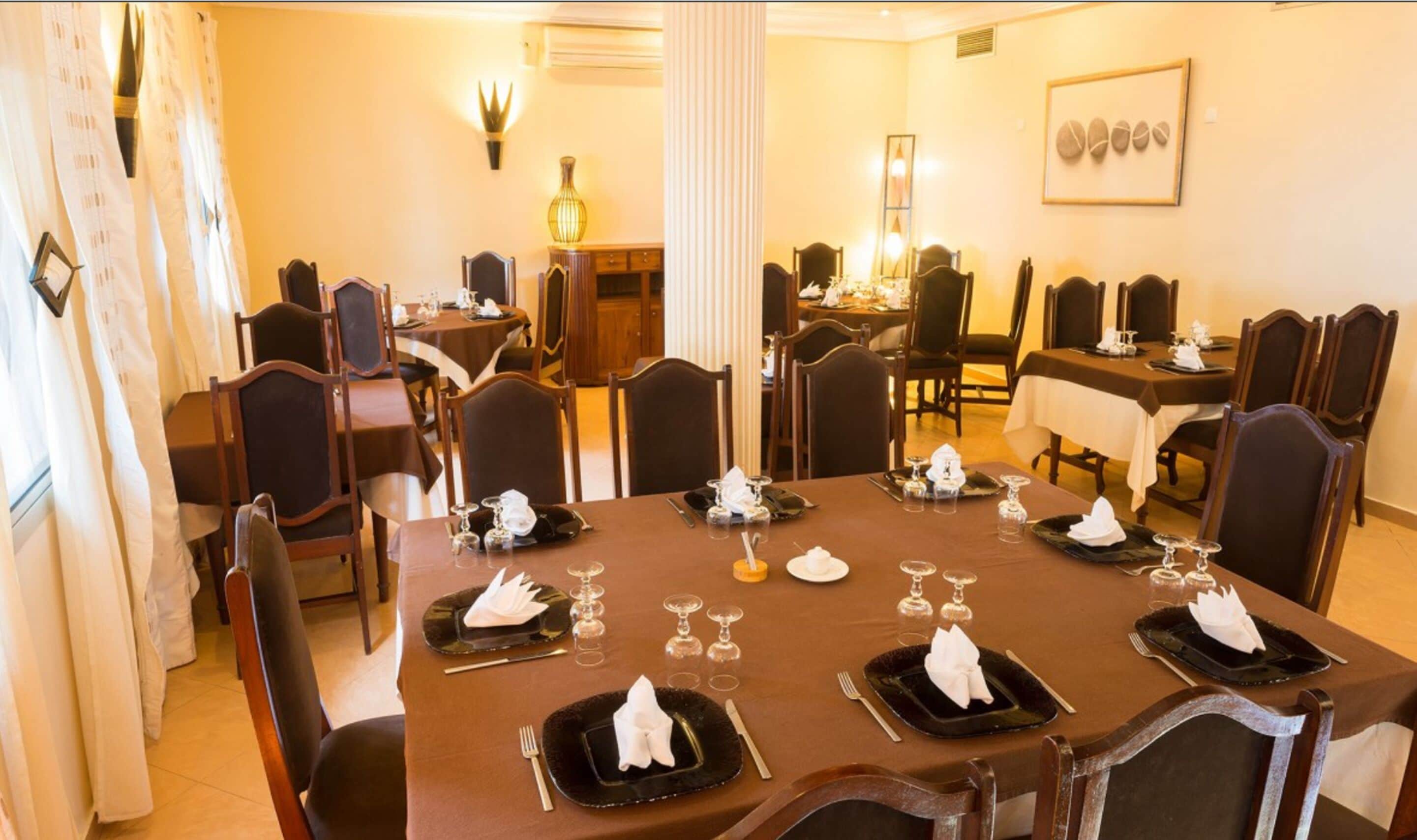 Se sirven desayunos, almuerzos, cenas y cocina internacional 