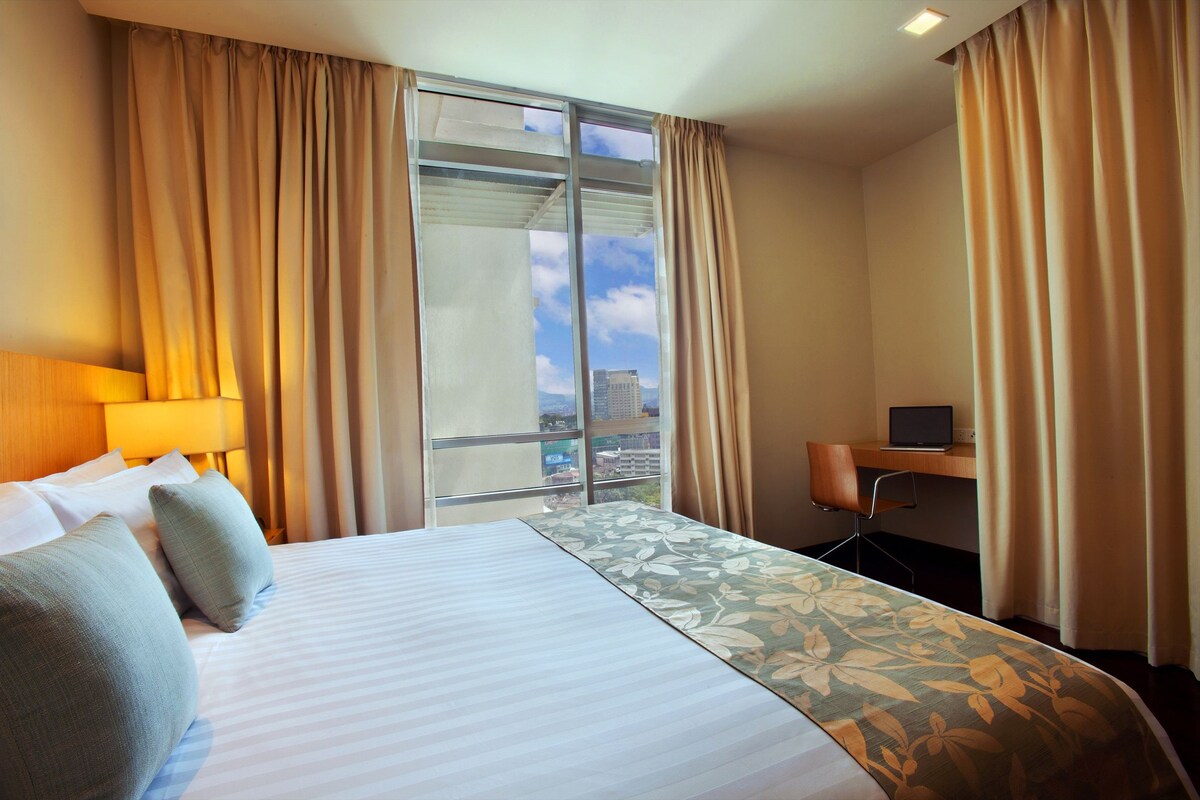 One Bedroom Premier Suite