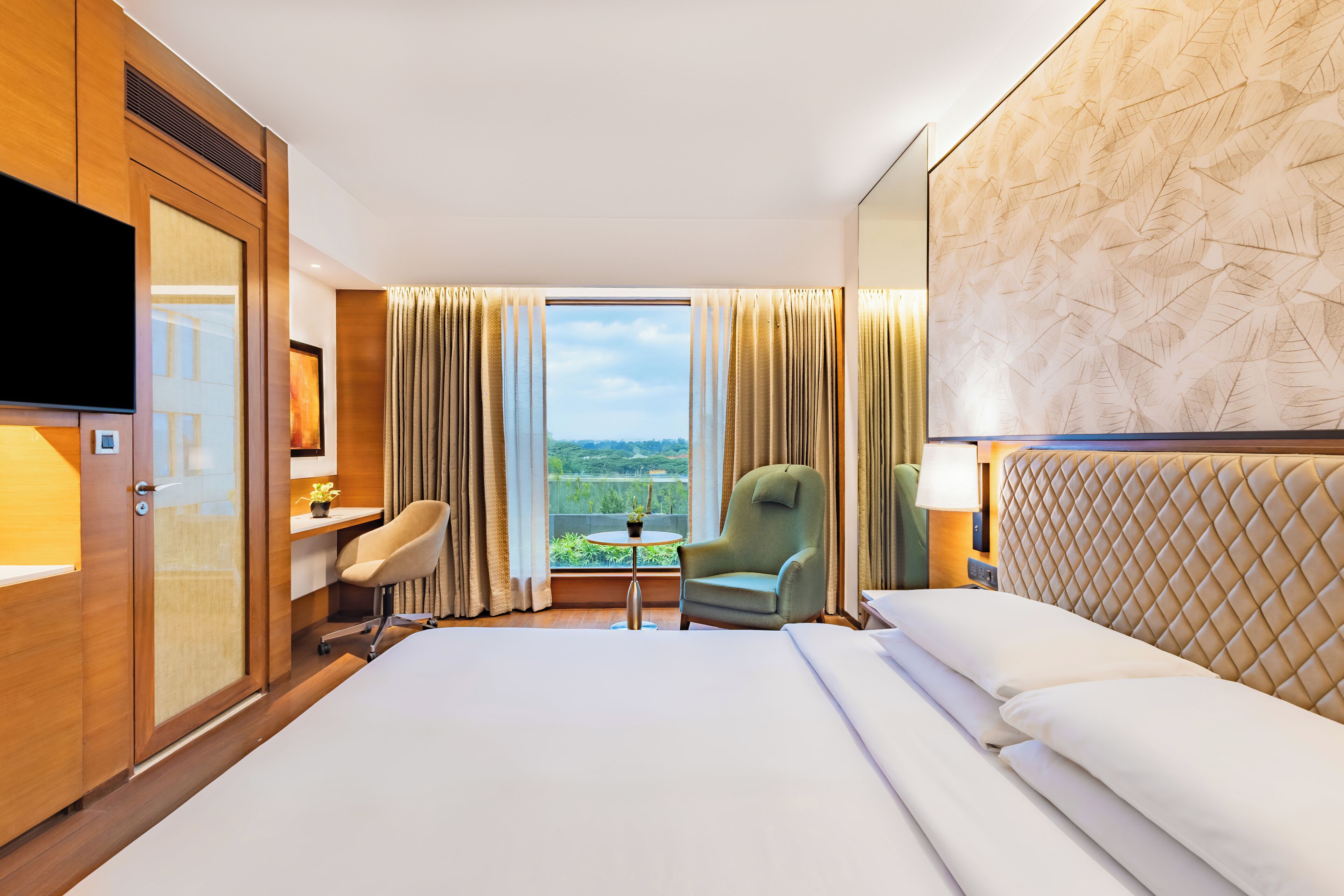 Ropa de cama de alta calidad y minibar 