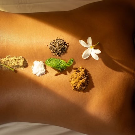 Couples treatment rooms, sauna, steam room, body treatments