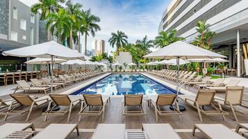 Outdoor pool, sun loungers