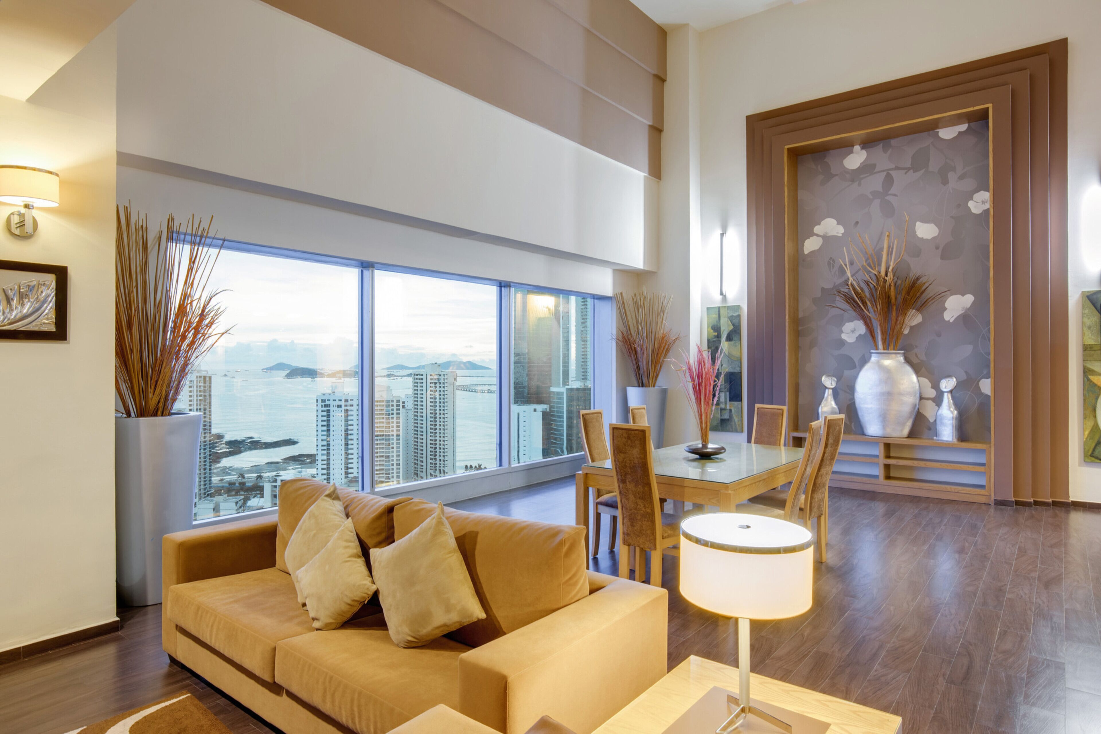 penthouse (in the heart of the city) | living area | flat-screen tv, ipod dock
