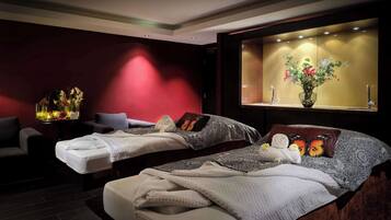 Couples treatment room(s), body treatments, aromatherapy