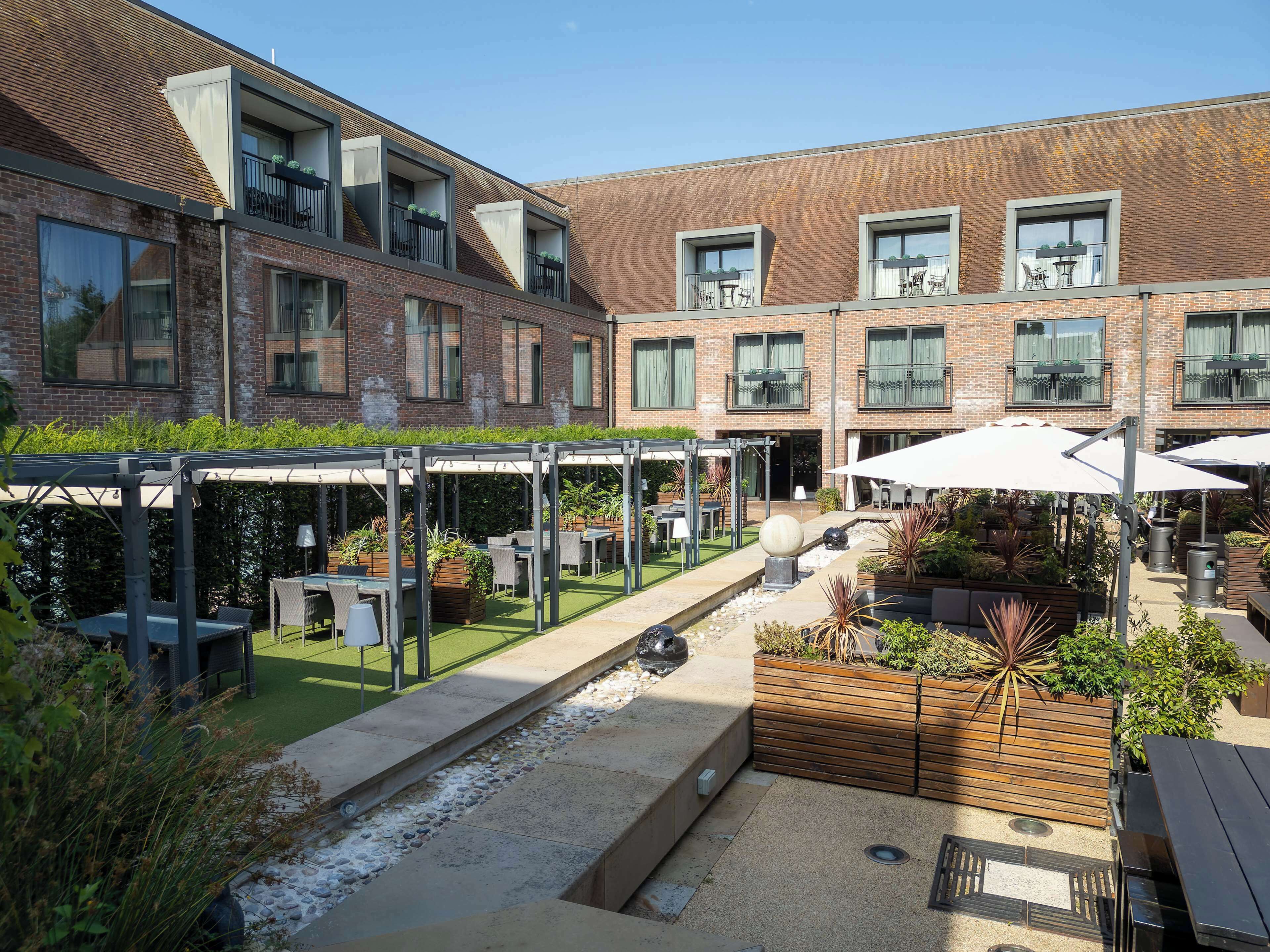 british cuisine, garden views