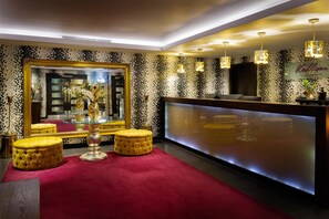 Couples treatment room(s), body treatments, aromatherapy