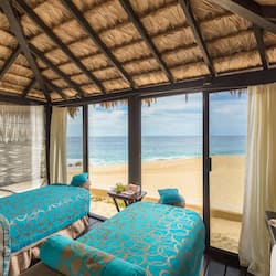 Couples treatment rooms, hot tub, steam room, body treatments