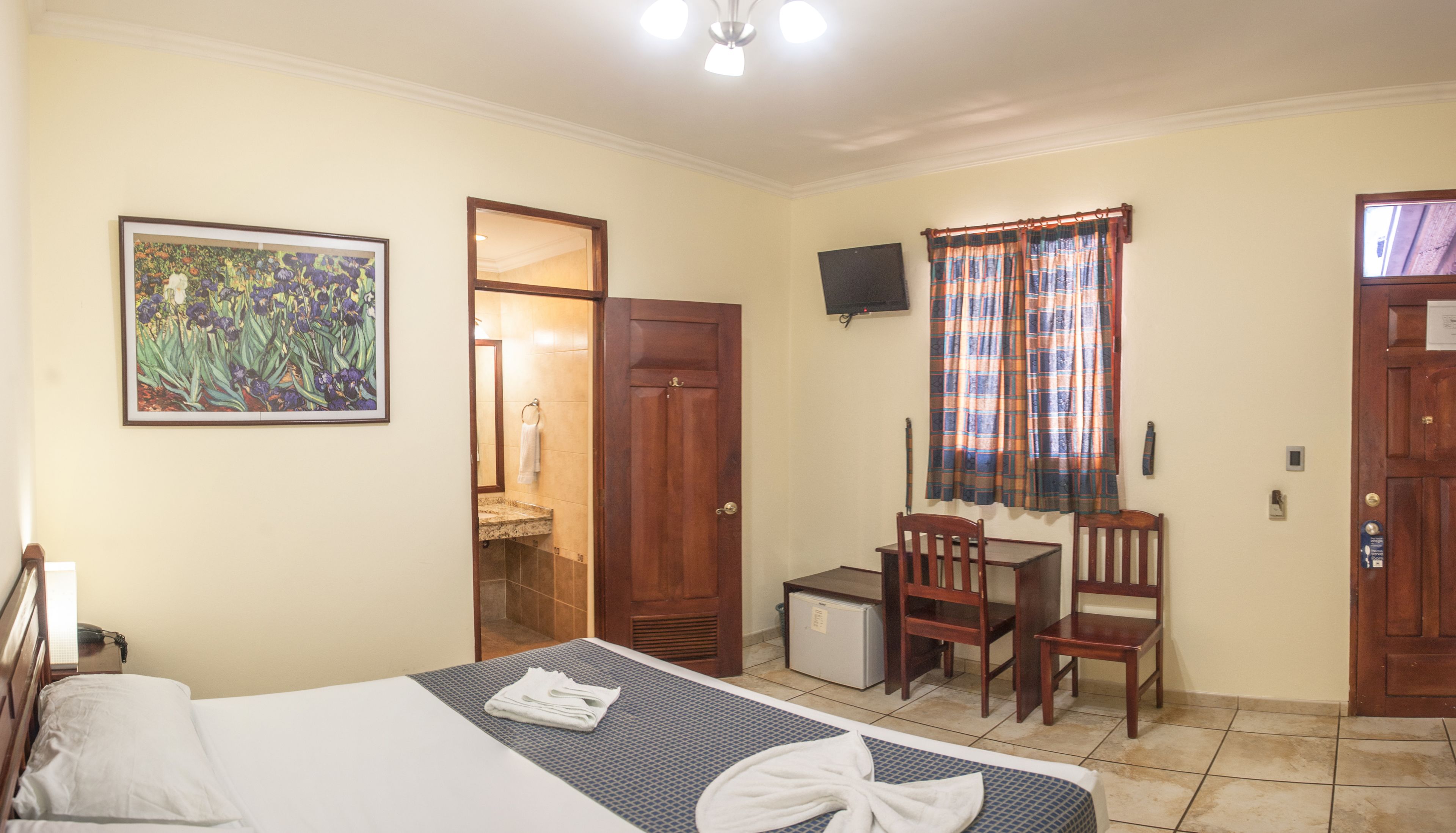 basic single room, 1 bedroom, non smoking | 1 bedroom, premium bedding, down duvets, pillow-top beds