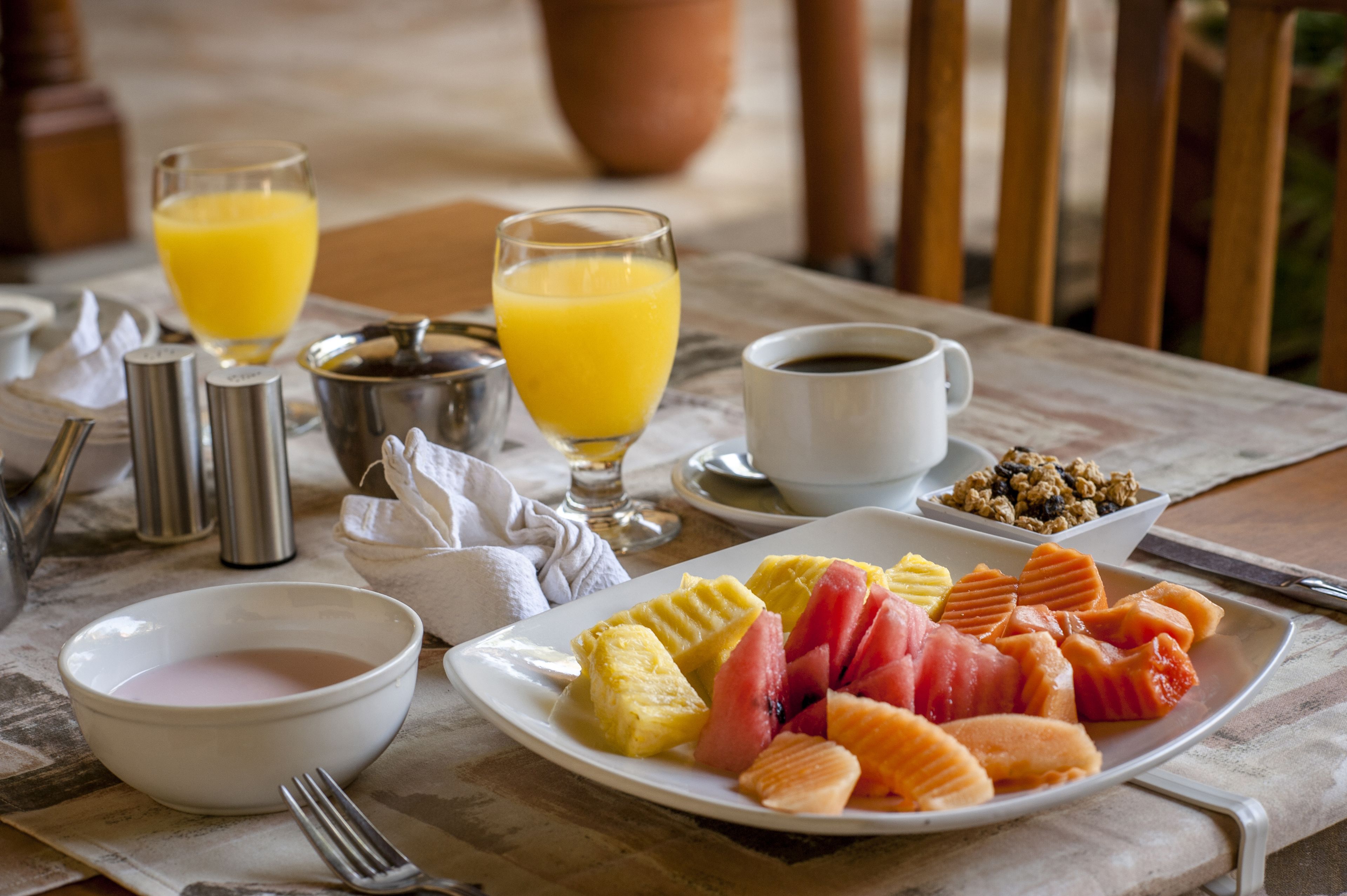 free daily english breakfast