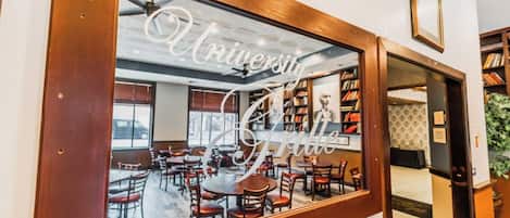 Lunch and dinner served, American cuisine