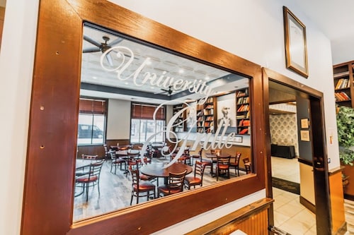 University Hotel & Suites Shippensburg, Trademark by Wyndham