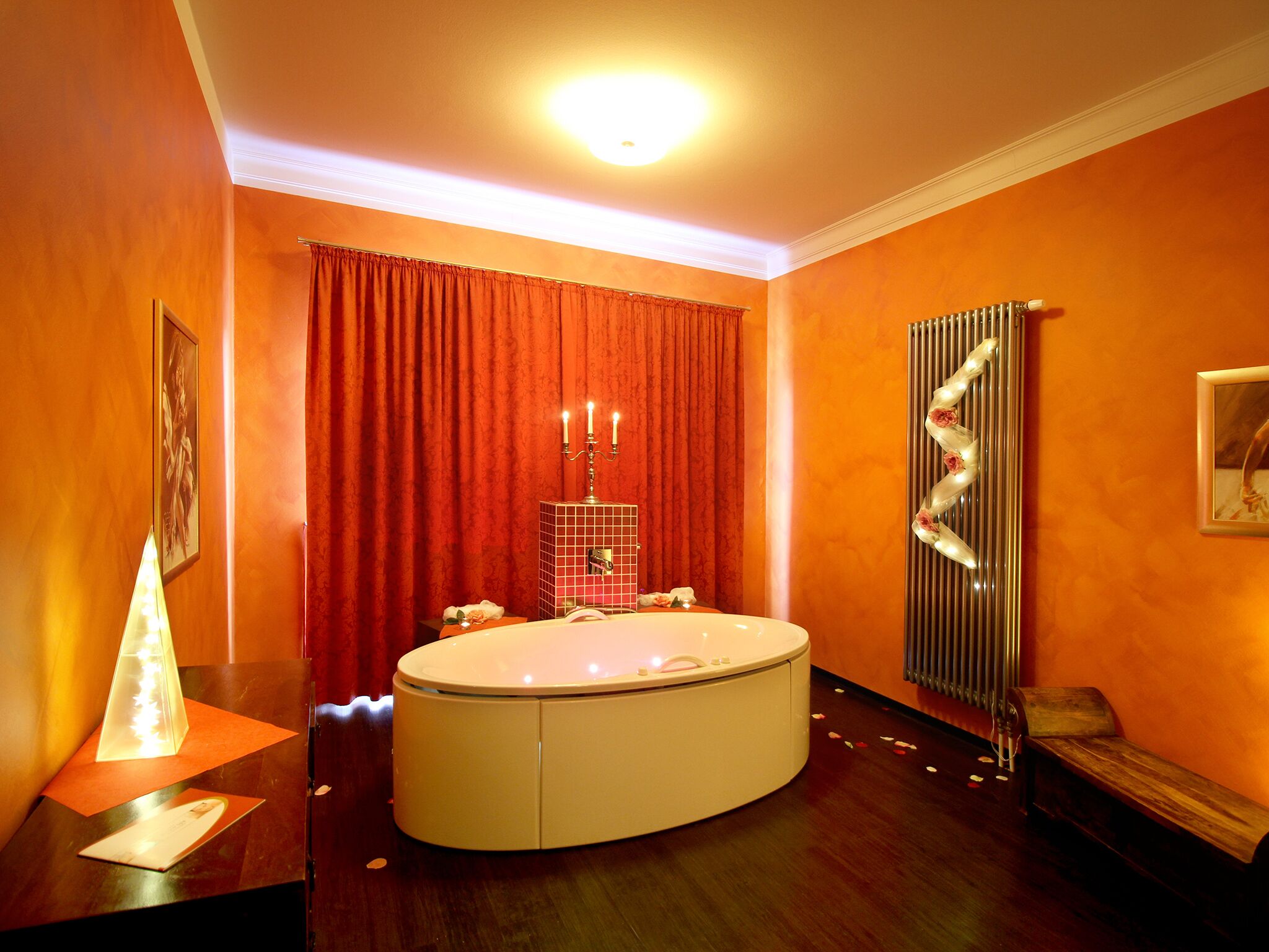 couples treatment room(s), sauna, hot tub, turkish bath/hammam