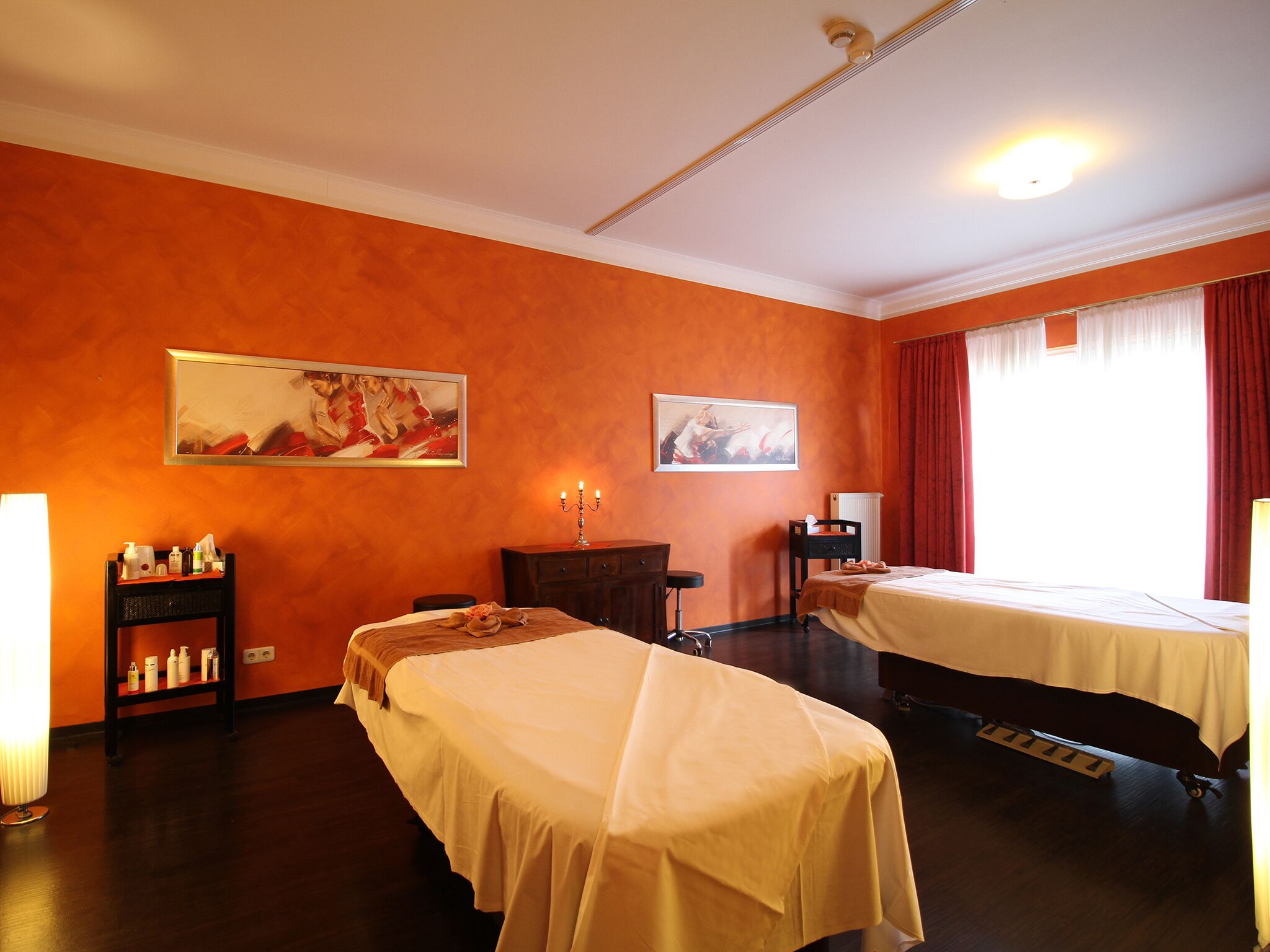couples treatment room(s), sauna, hot tub, turkish bath/hammam