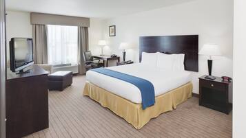 Premium bedding, in-room safe, blackout drapes, iron/ironing board