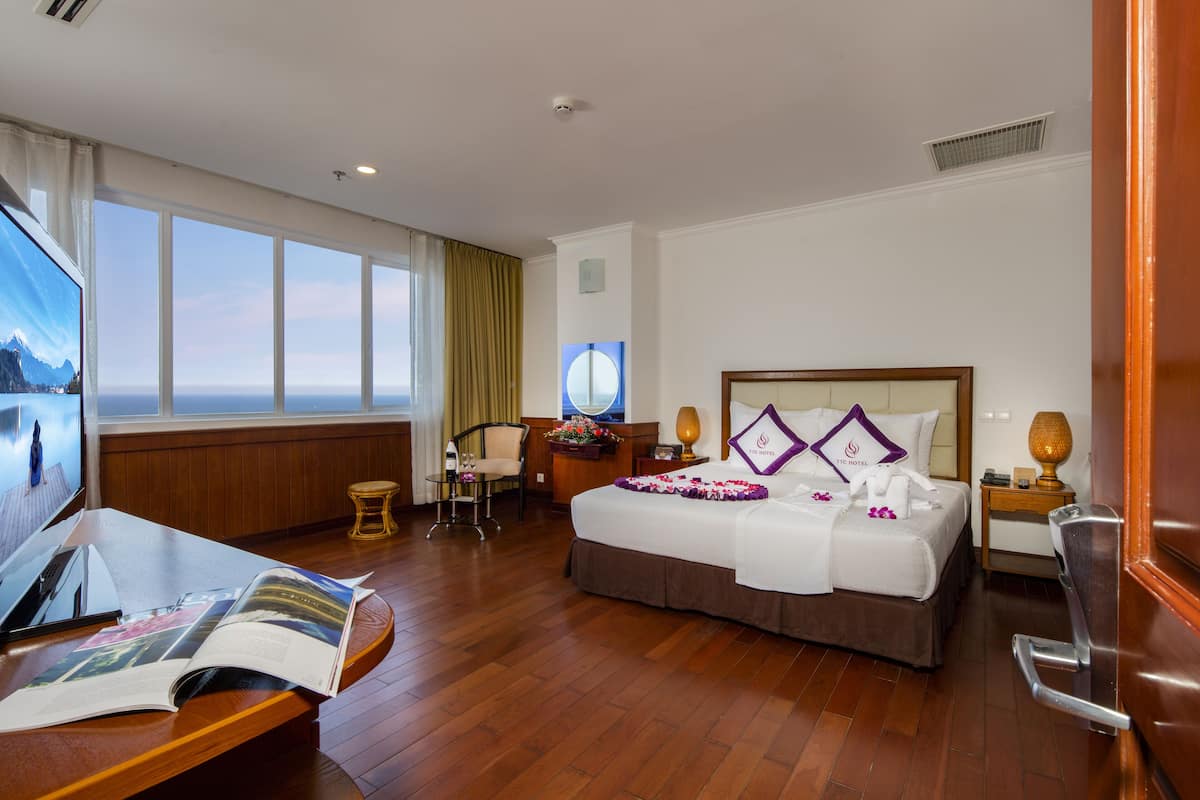 Junior Suite Ocean King | Beach/ocean view