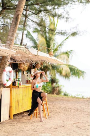 Bar (on property) - Estella Phuket Mai Khao Beach Resort (Mai Khao)