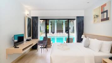 Deluxe Double Room, Pool Access | Minibar, in-room safe, blackout curtains, free WiFi