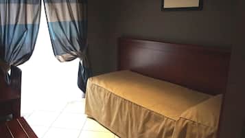 Coffres-forts dans les chambres, bureau, Wi-Fi, draps fournis